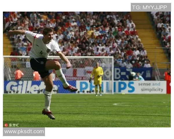 足球明星卡乐滋的传奇之路与场上风采的背后故事 足球明星卡乐滋的传奇之路与场上风采的背后故事