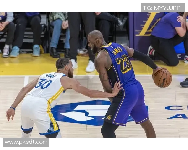 足球明星在NBA的影响力与排名分析探讨 足球明星在NBA的影响力与排名分析探讨