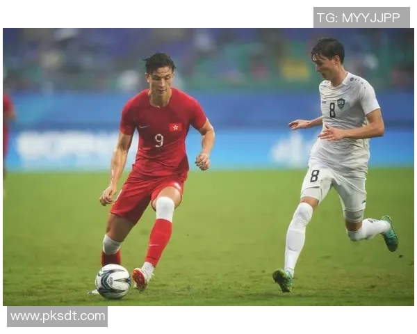 香港足球明星队的传奇故事与银幕背后的感人瞬间 香港足球明星队的传奇故事与银幕背后的感人瞬间