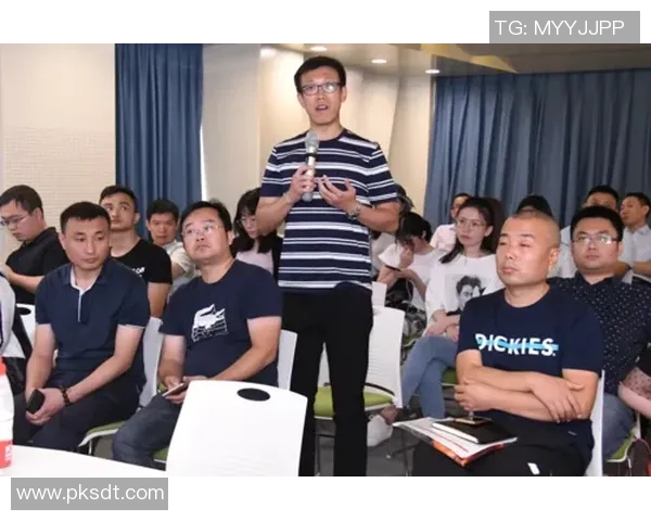 重庆羽毛球队在世锦赛中的辉煌历程与突破之路全景回顾 重庆羽毛球队在世锦赛中的辉煌历程与突破之路全景回顾